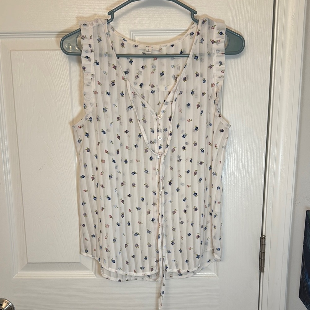 Mine White Sleeveless Tie Front Blouse